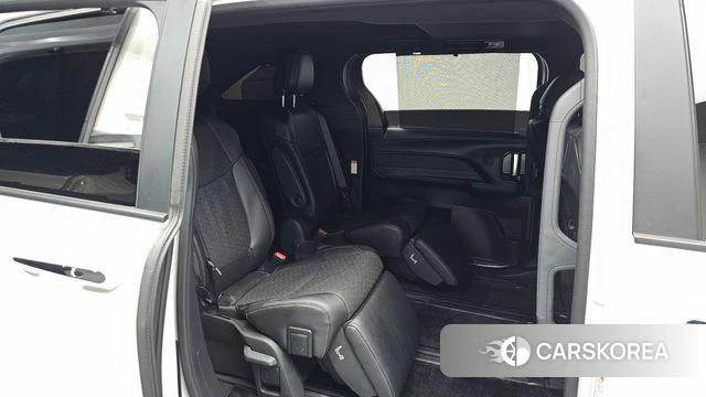 Toyota Sienna 4th Generation 2025 Белый из Кореи, фото 2