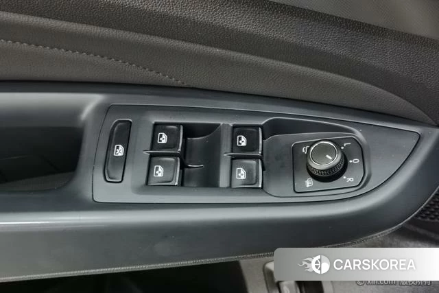 Volkswagen Passat 2023 Черный из Китая, фото 2