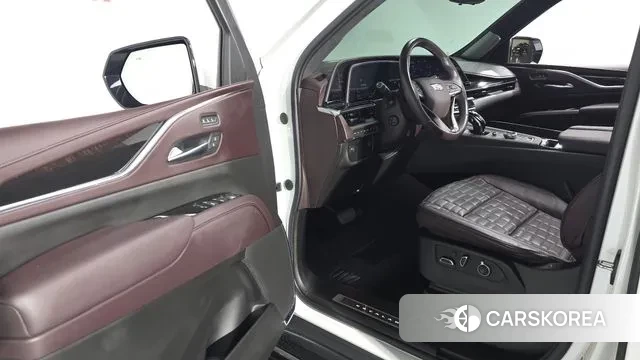 Cadillac Escalade 5th Generation 2023 Белый из Кореи, фото 2
