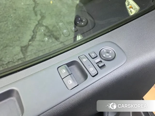 Hyundai Staria 2023 Черный из Кореи, фото 2