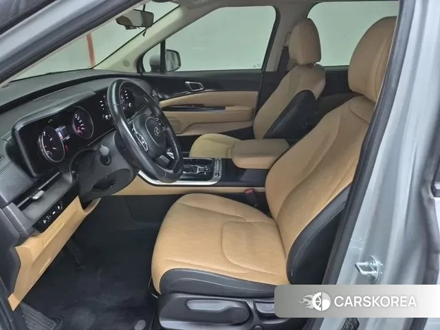 Kia Carnival 4th generation 2020 Серебряный из Кореи, фото 2