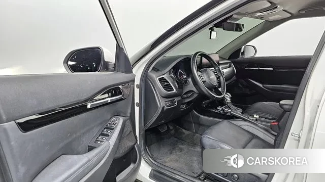 Kia Seltos 2021 Белый из Кореи, фото 2