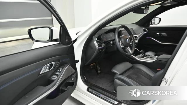 BMW 3 Series (G20) 2020 Белый из Кореи, фото 2