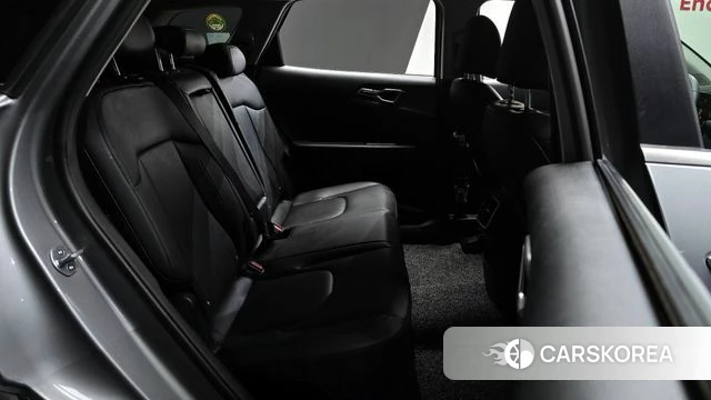 Kia Sportage 5th Generation Hybrid 2022 Серебристо-серый из Кореи, фото 2