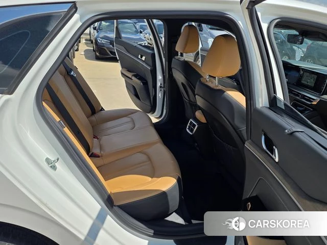 Kia K5 3rd generation 2023 Белый из Кореи, фото 2