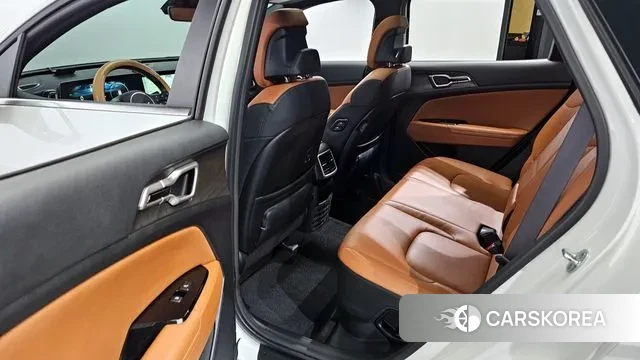 Kia Sportage 5th Generation Hybrid 2022 Белый из Кореи, фото 2