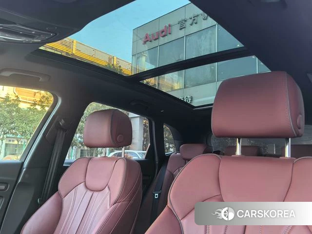 Audi Q5L 2023 Белый из Китая, фото 2