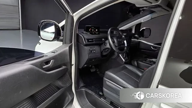 Hyundai Staria 2022 Белый из Кореи, фото 2