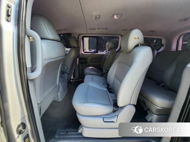 Hyundai The New Grand Starex 2018 Серый из Кореи, фото 2