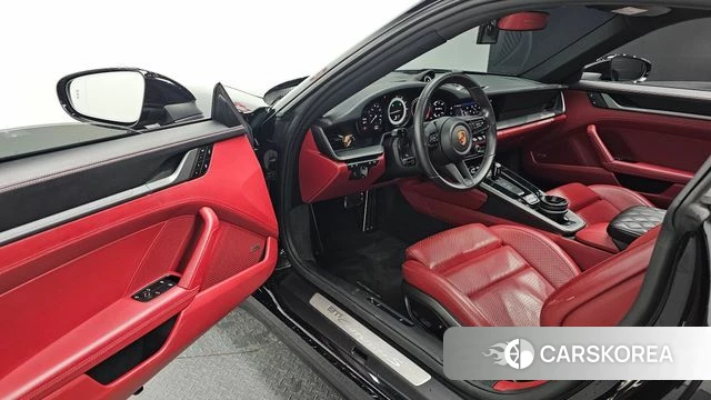 Porsche 911(992) 2022 Черный из Кореи, фото 2