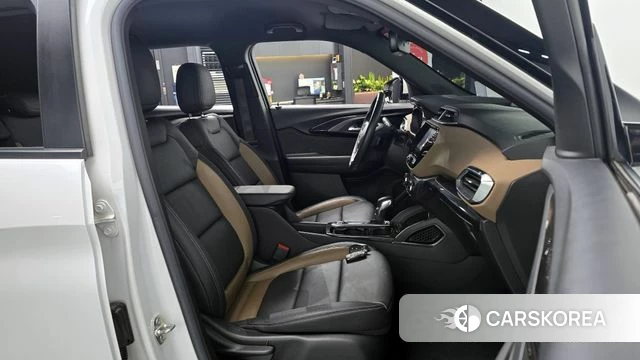 Chevrolet (GM Daewoo) Trailblazer 2022 Белый из Кореи, фото 2