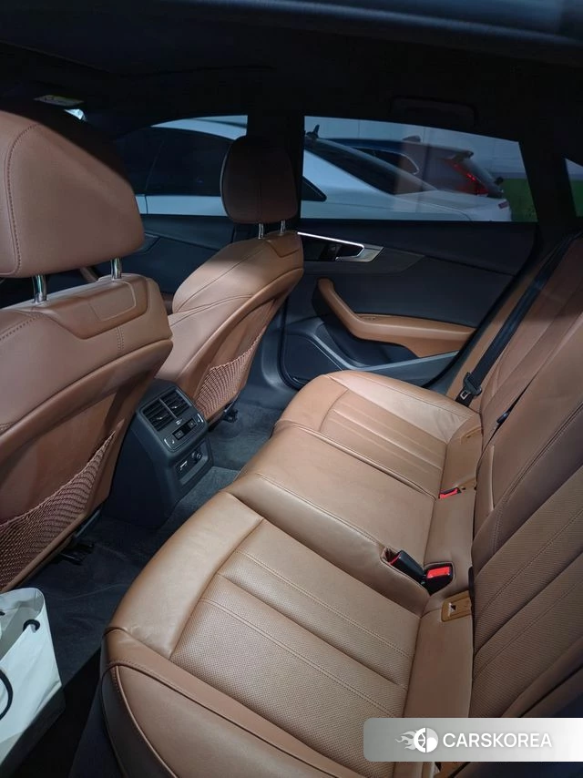 Audi A5 (F5) 2023 Серый из Кореи, фото 2