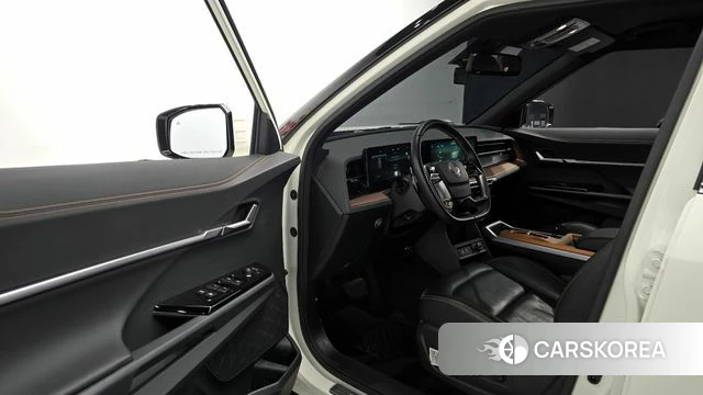 Ssangyong The New Torres 2024 Белый из Кореи, фото 2