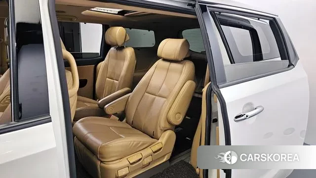 Kia The New Carnival 2018 Белый из Кореи, фото 2