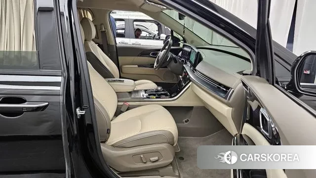 Kia Carnival 4th generation 2022 Черный из Кореи, фото 2