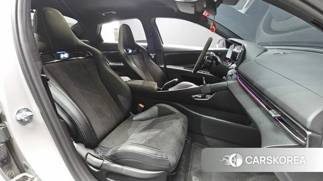 Hyundai The New Avante (CN7) 2025 Серебристо-серый из Кореи, фото 2