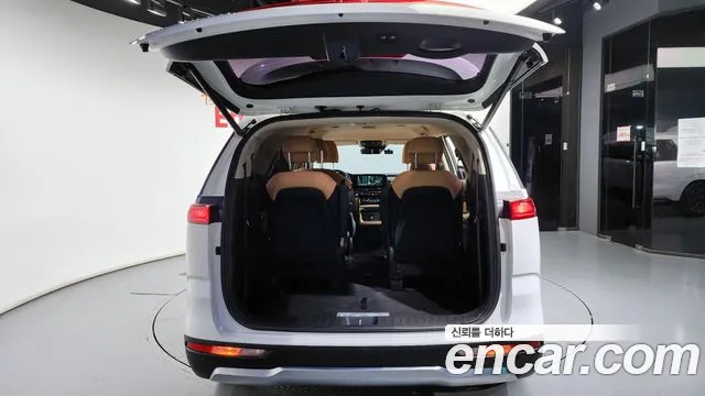 Kia Carnival 4th generation 2021 Белый из Кореи, фото 2