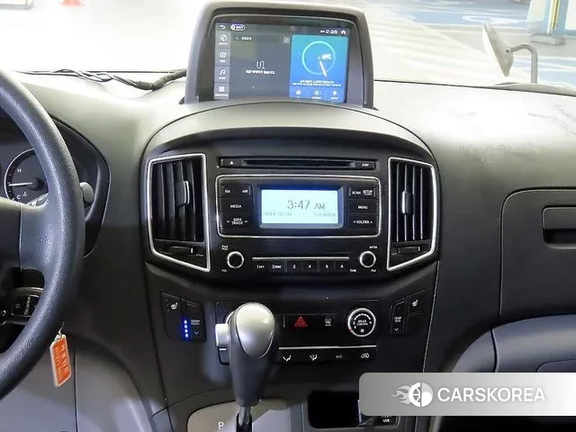 Hyundai The New Grand Starex 2019 Желтый из Кореи, фото 2