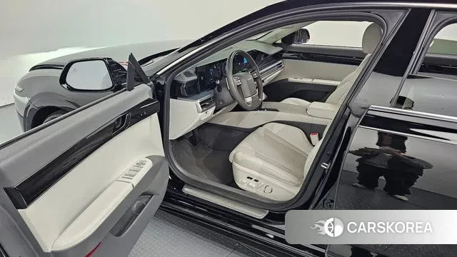 Hyundai Grandeur Hybrid (GN7) 2023 Черный из Кореи, фото 2