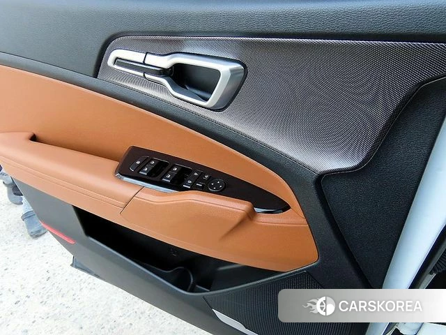 Kia Sportage 5th Generation 2022 Белый из Кореи, фото 2