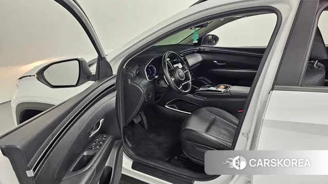 Hyundai Tucson Hybrid (NX4) 2021 Белый из Кореи, фото 2