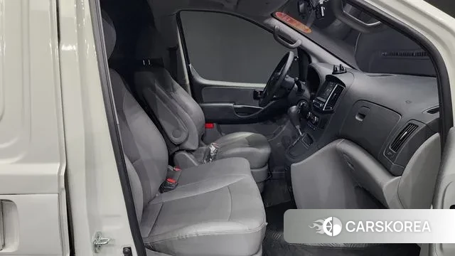 Hyundai The New Grand Starex 2021 Белый из Кореи, фото 2