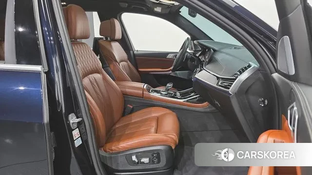 BMW X7 (G07) 2020 Черный из Кореи, фото 2