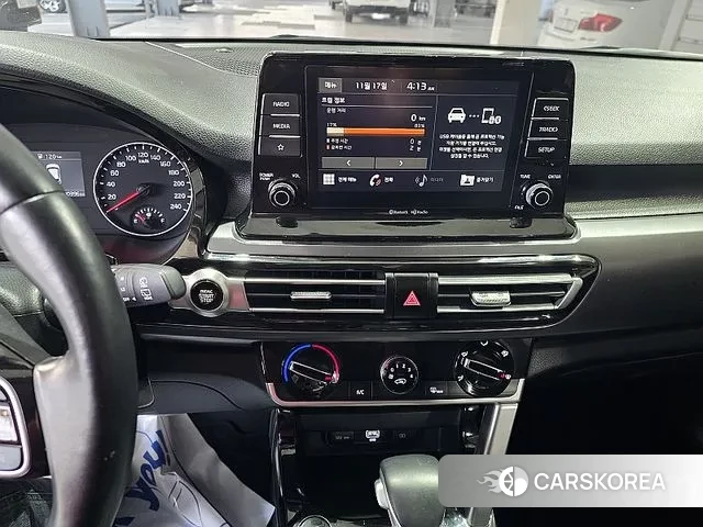 Kia Seltos 2021 Белый из Кореи, фото 2