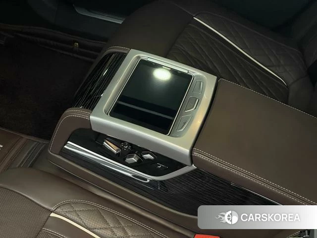 BMW 7 series 2022 Черный из Китая, фото 2
