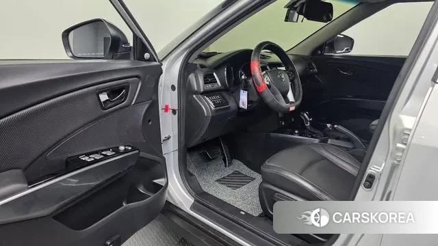 Ssangyong Tivoli Armor 2018 Серебряный из Кореи, фото 2