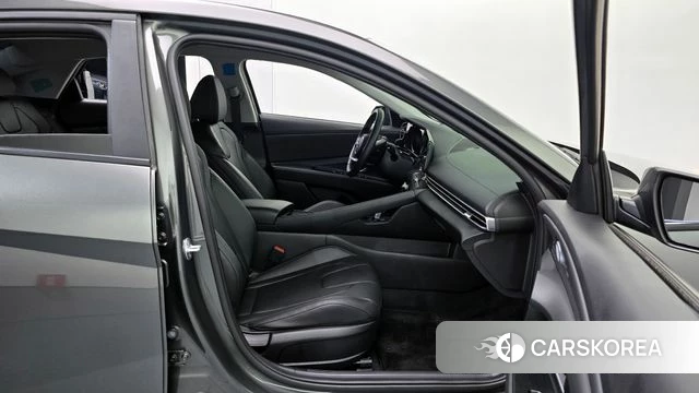 Hyundai Avante Hybrid (CN7) 2021 Серый из Кореи, фото 2