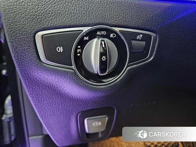 Mercedes-Benz E-Class W213 2019 Черный из Кореи, фото 2
