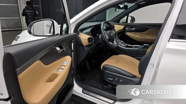 Hyundai The New Santa Fe 2023 Белый из Кореи, фото 2