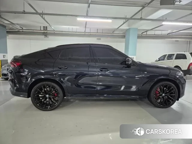 BMW X6 (G06) 2025 Черный из Кореи, фото 2