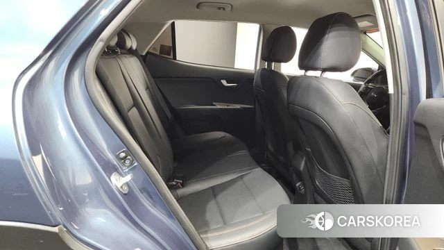 Kia Stonic 2018 Синий из Кореи, фото 2