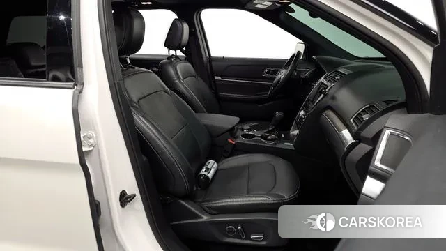 Ford Explorer 2018 Белый из Кореи, фото 2