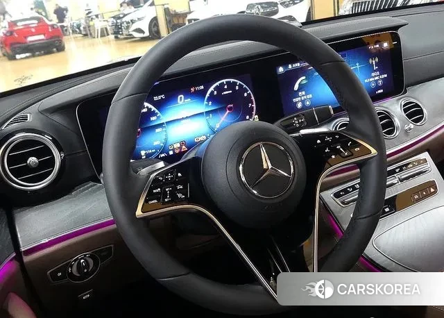 Mercedes-Benz E-Class W213 2022 Серебряный из Кореи, фото 2