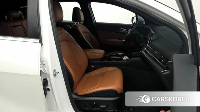 Kia Sportage 5th Generation 2023 Белый из Кореи, фото 2