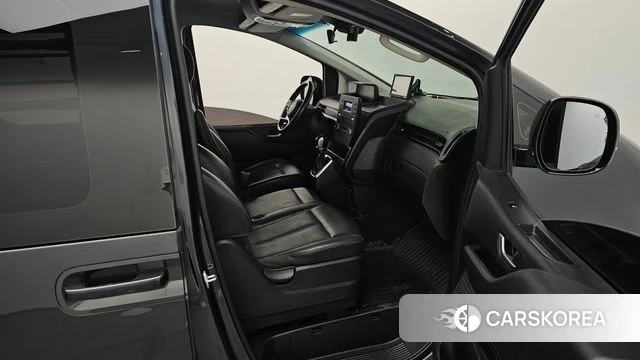 Hyundai Staria 2022 Серый из Кореи, фото 2