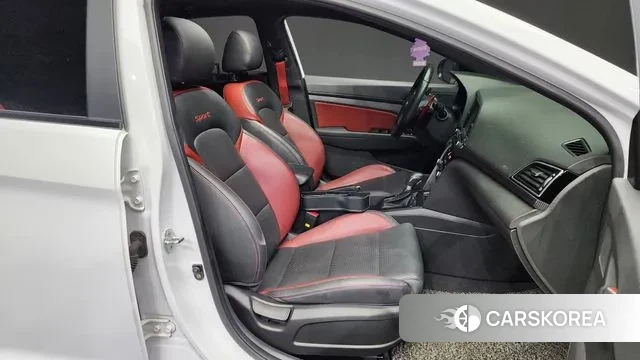 Hyundai Avante AD 2018 Белый из Кореи, фото 2