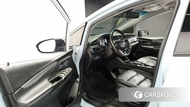 Chevrolet (GM Daewoo) New Bolt EV 2022 Небесно-голубой из Кореи, фото 2