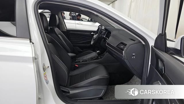 Volkswagen 7th Generation of Jetta 2022 Белый из Кореи, фото 2