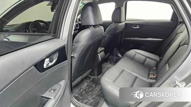 Kia The New K3 2nd generation 2024 Серый из Кореи, фото 2