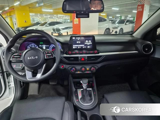 Kia The New K3 2nd generation 2022 Белый из Кореи, фото 2
