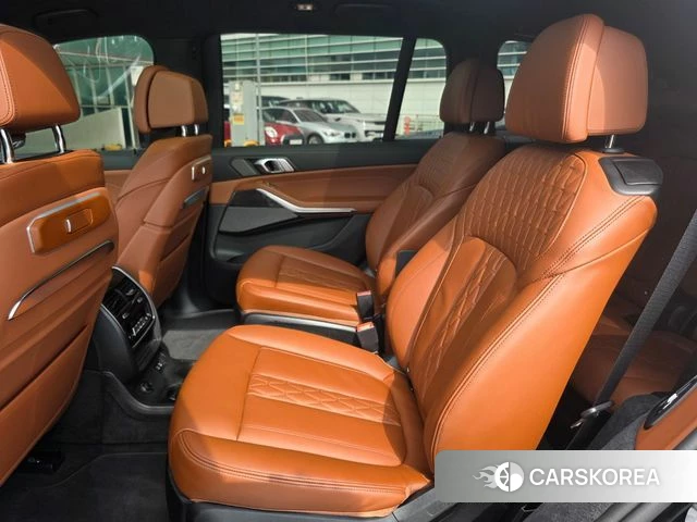 BMW X7 (G07) 2025 Черный из Кореи, фото 2