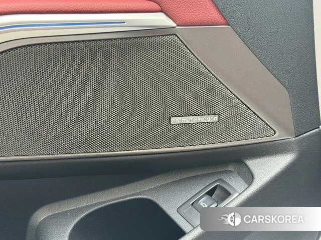 BMW 3 series 2024 Белый из Китая, фото 2