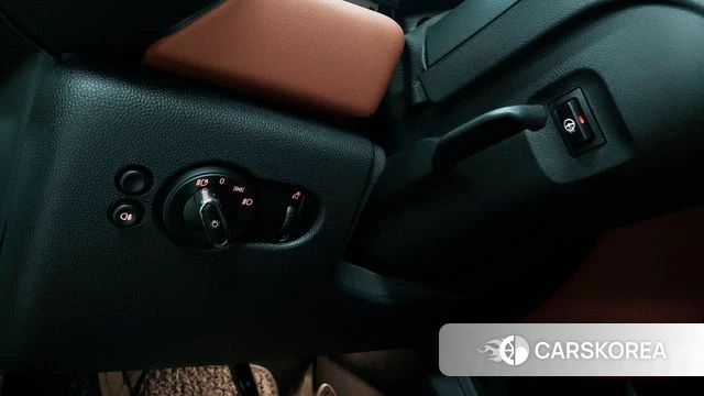 Mini Cooper S 2024 Желтый из Кореи, фото 2