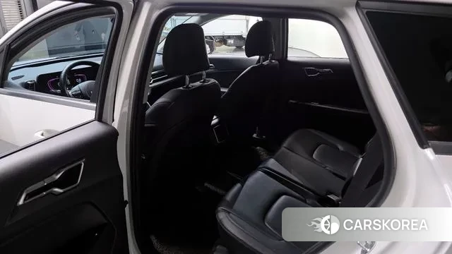 Kia Sportage 5th Generation 2021 Белый из Кореи, фото 2