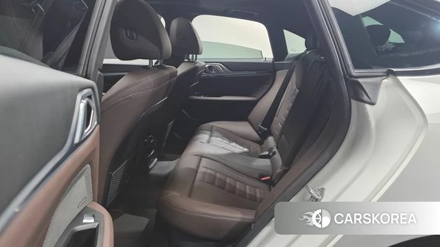 BMW i4 2023 Белый из Кореи, фото 2