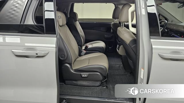 Kia The New Carnival 4th Generation 2025 Серый из Кореи, фото 2